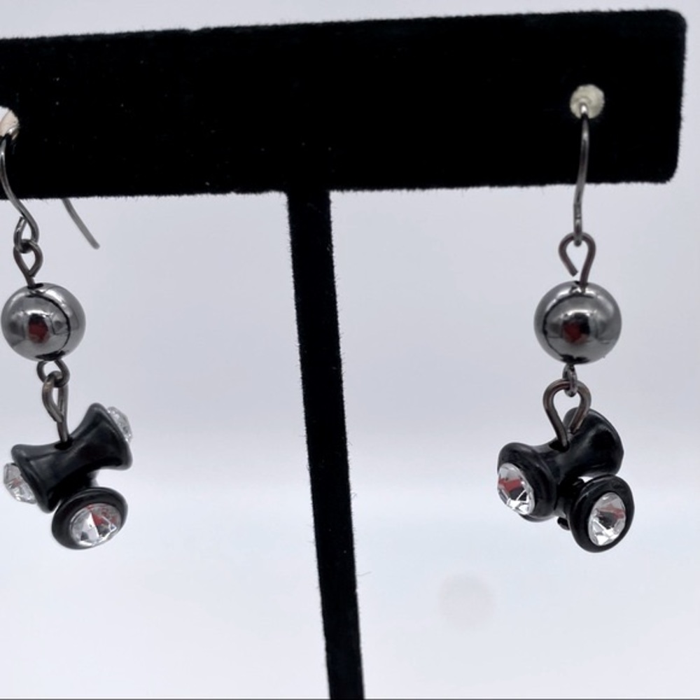 Necklace and Earring Set - Picture 7 of 8
